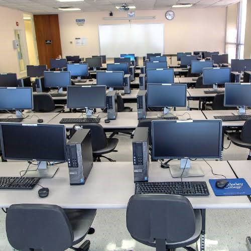 Computer room (lab)